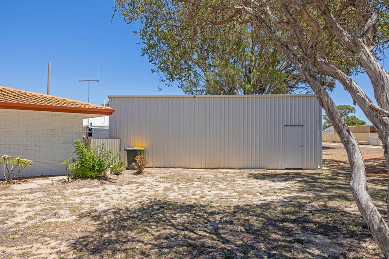 Photo - 11 Quandong Place, Leeman WA 6514 - Image 24