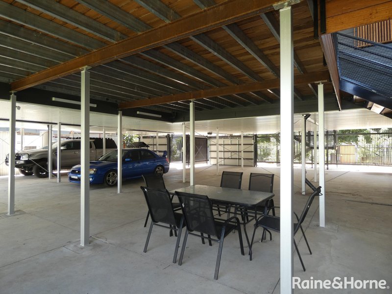 Photo - 11 Queen Street, Moree NSW 2400 - Image 3