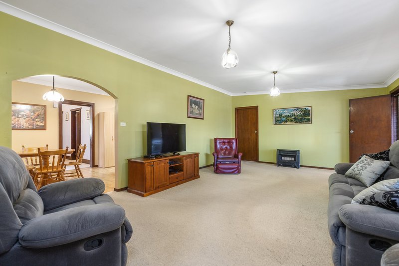 Photo - 11 Railway Street, Kurri Kurri NSW 2327 - Image 5