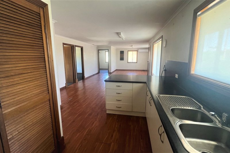 Photo - 11 Railway Terrace, Peake SA 5301 - Image 2