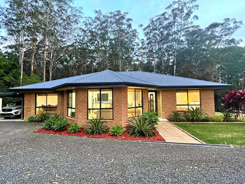 11 Rainforest Drive, Mitchells Island NSW 2430