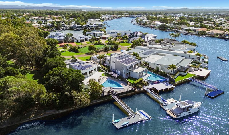 Photo - 1/1 Raptor Place, Pelican Waters QLD 4551 - Image 1