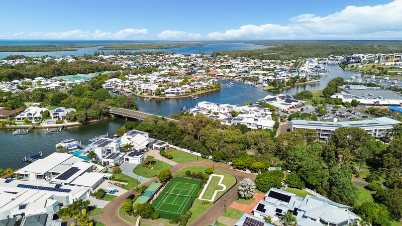 Photo - 1/1 Raptor Place, Pelican Waters QLD 4551 - Image 17