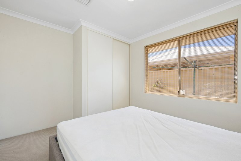 Photo - 11 Raven Way, Harrisdale WA 6112 - Image 14