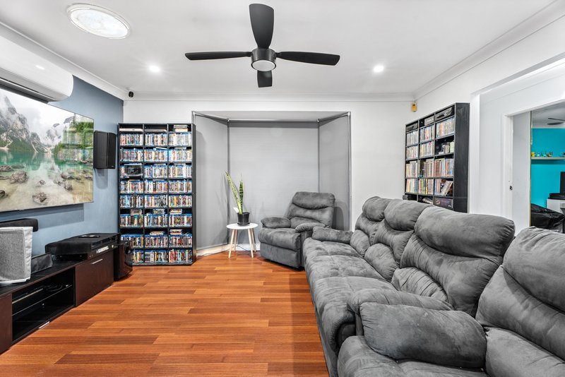 Photo - 11 Ravenglass Place, Cranebrook NSW 2749 - Image 4