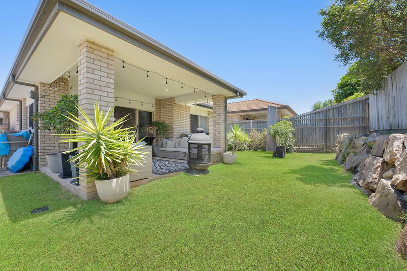 Photo - 11 Rawlins Crescent, North Lakes QLD 4509 - Image 2