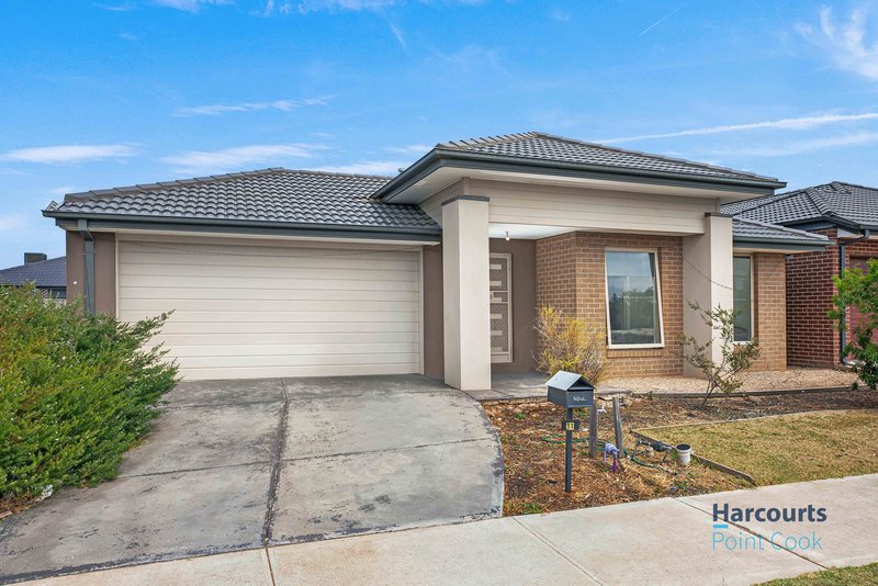 Photo - 11 Razorbill Terrace, Werribee VIC 3030 - Image 2