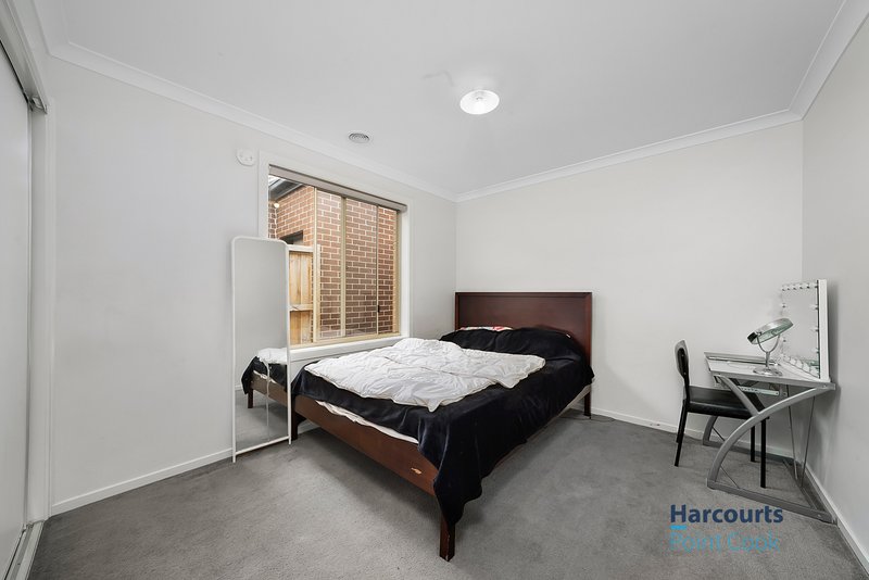 Photo - 11 Razorbill Terrace, Werribee VIC 3030 - Image 6