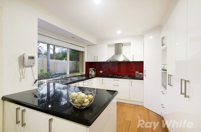 Photo - 11 Rebecca Close, Chelsea Heights VIC 3196 - Image 5