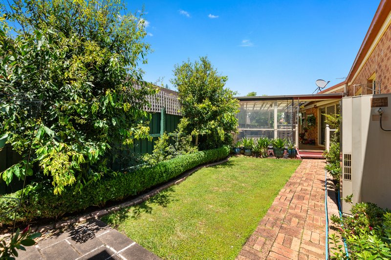 Photo - 11 Red Oaks Way, South Morang VIC 3752 - Image 16