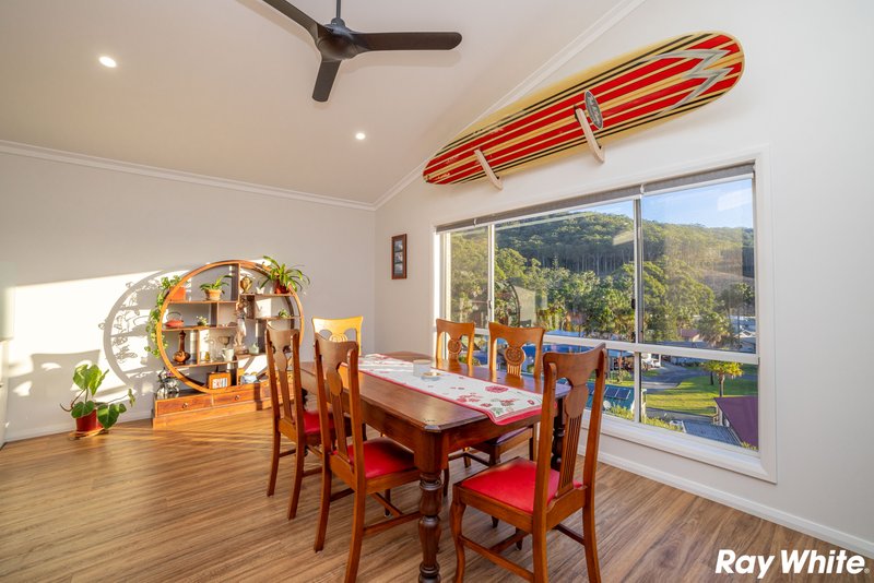 Photo - 11 Reef Circuit, Blueys Beach NSW 2428 - Image 4