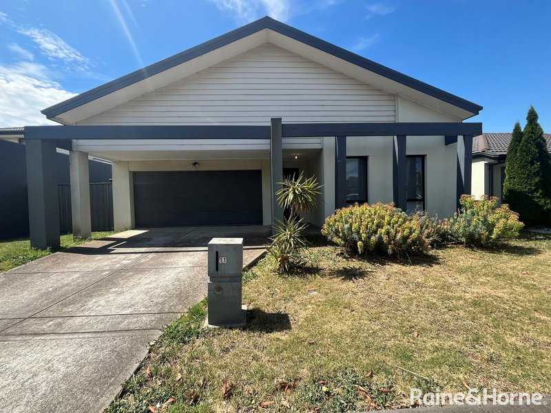 11 Regent Close, Burnside Heights VIC 3023