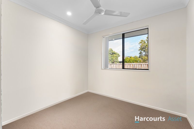 Photo - 11 Regents Drive, Redbank Plains QLD 4301 - Image 13