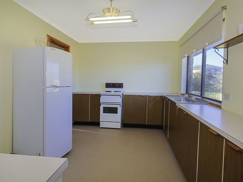 Photo - 11 Rennies Beach Close, Ulladulla NSW 2539 - Image 7