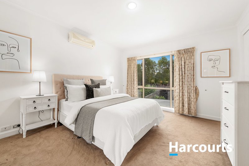 Photo - 11 Richardson Rise, Wantirna South VIC 3152 - Image 6