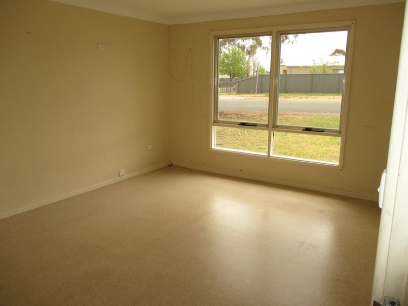 Photo - 11 Ridge Rd , Murray Bridge SA 5253 - Image 2