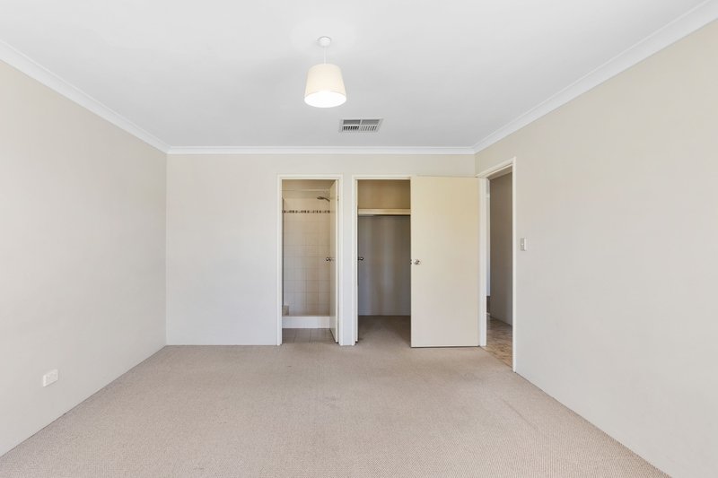 Photo - 11 Ridglea Link, Clarkson WA 6030 - Image 17