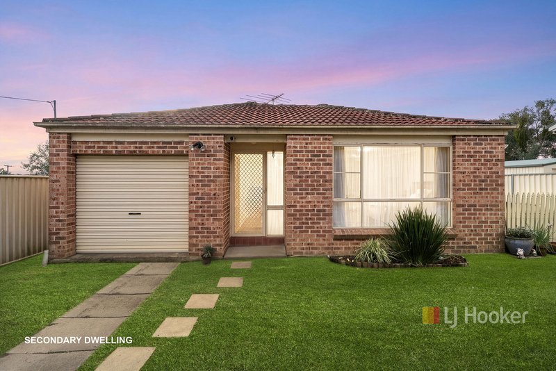 Photo - 11 Riverstone Road, Riverstone NSW 2765 - Image 2