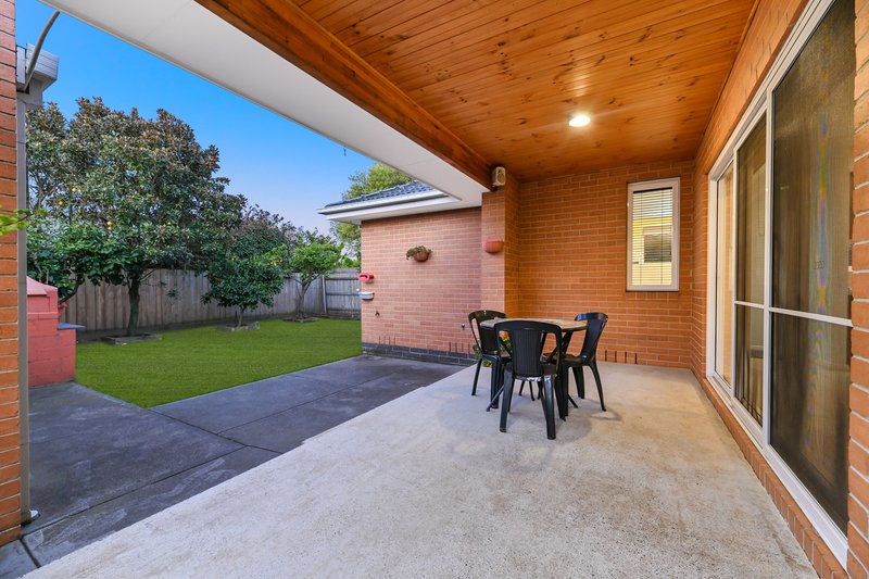 Photo - 11 Rob Roy Street, Glen Waverley VIC 3150 - Image 14