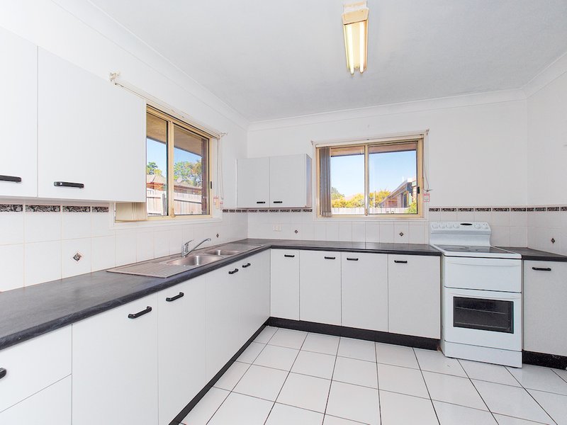 Photo - 11 Robinson Court, Berrinba QLD 4117 - Image 2