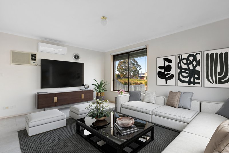 Photo - 1/1 Rochdale Square, Lalor VIC 3075 - Image 2