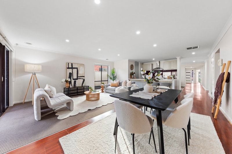 Photo - 11 Romina Street, Pakenham VIC 3810 - Image 6