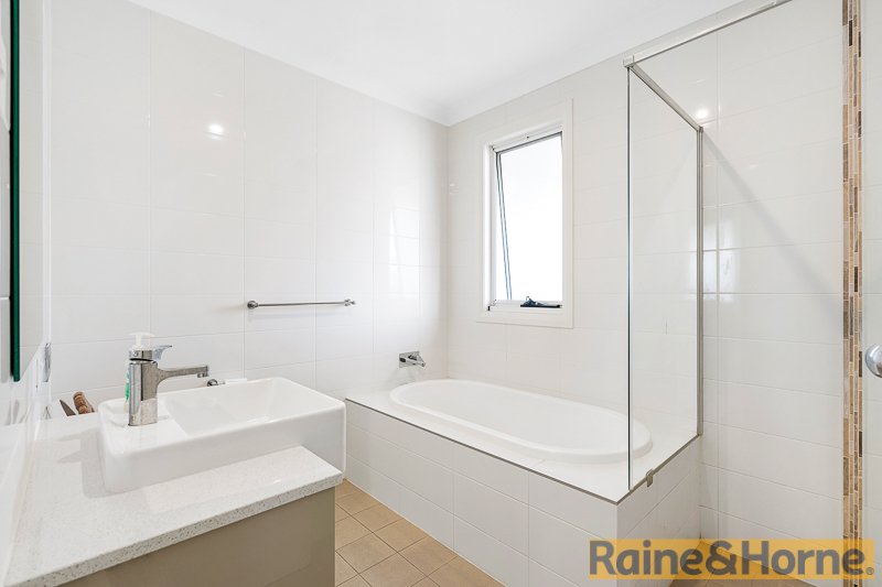 Photo - 11 Romney Street, Rouse Hill NSW 2155 - Image 4