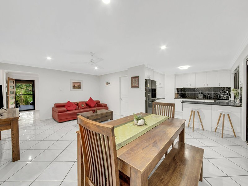 Photo - 11 Ronald Crescent, Benaraby QLD 4680 - Image 7