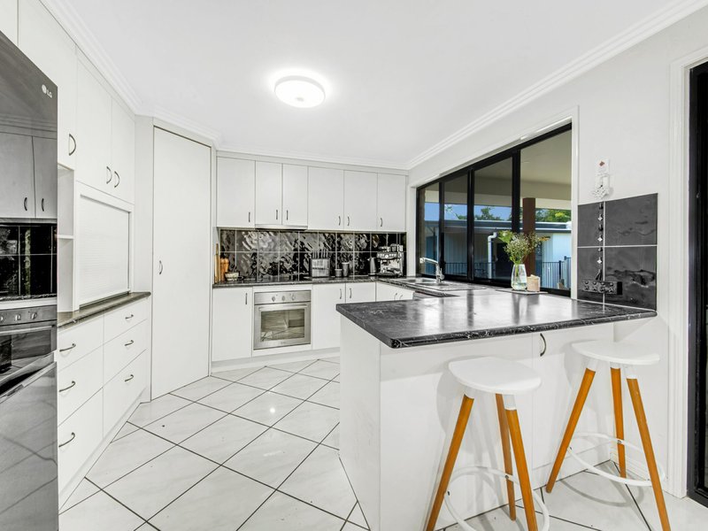 Photo - 11 Ronald Crescent, Benaraby QLD 4680 - Image 8