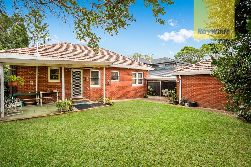 Photo - 11 Rose Crescent, North Parramatta NSW 2151 - Image 3