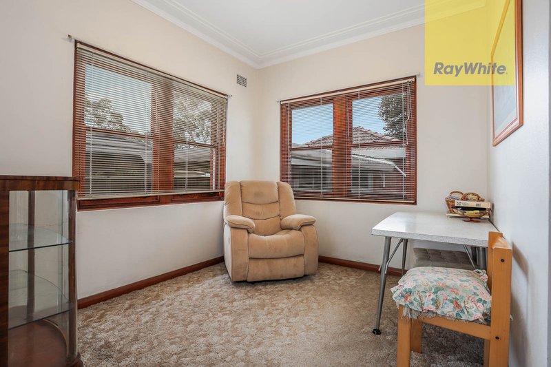 Photo - 11 Rose Crescent, North Parramatta NSW 2151 - Image 7