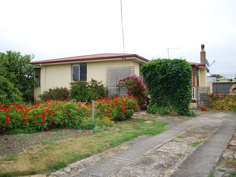 11 Rose Street, Wynyard TAS 7325