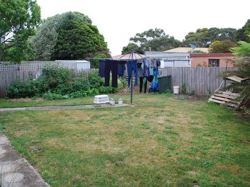 Photo - 11 Rose Street, Wynyard TAS 7325 - Image 5