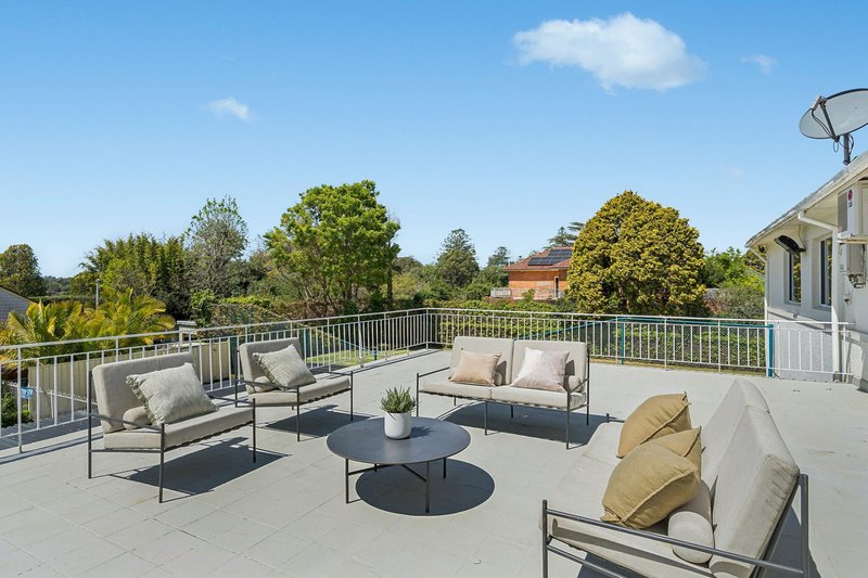 Photo - 11 Rosebery Road, Killara NSW 2071 - Image 12