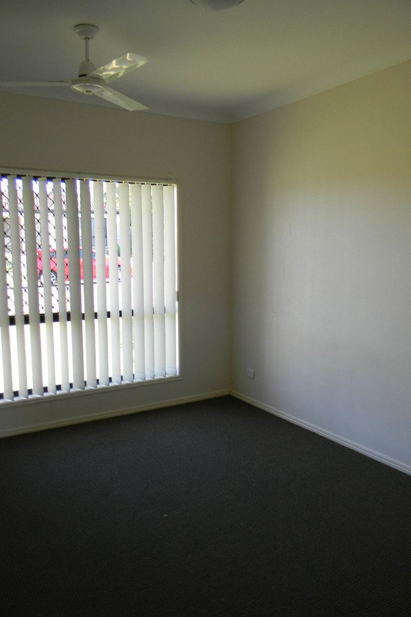 Photo - 11 Rosefinch Street, Upper Coomera QLD 4209 - Image 6