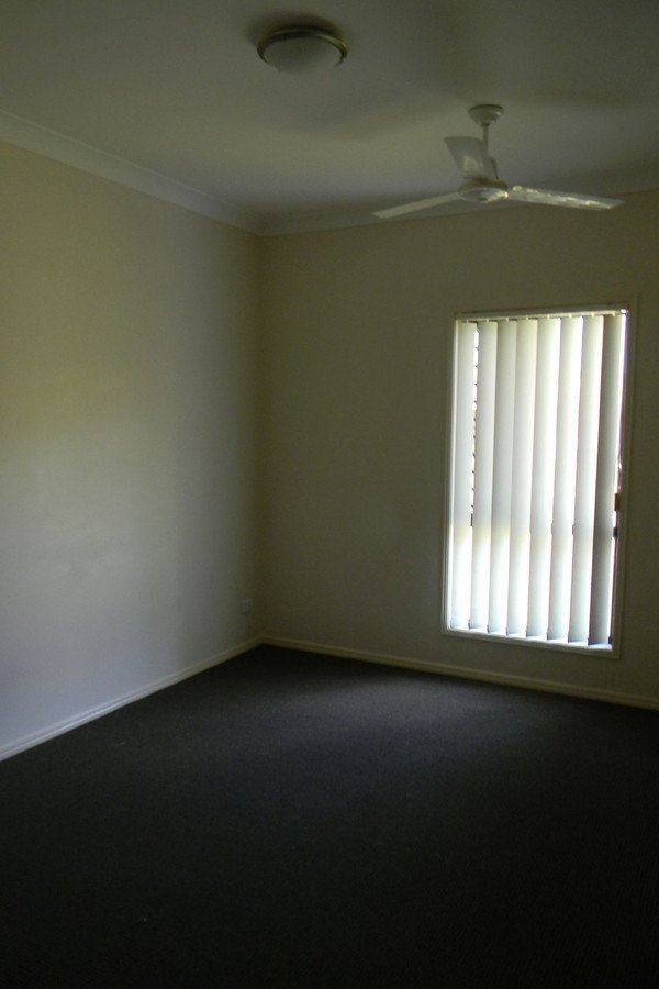 Photo - 11 Rosefinch Street, Upper Coomera QLD 4209 - Image 7