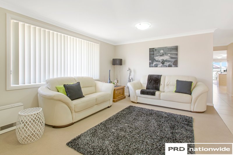 Photo - 11 Rosehill Place, Tamworth NSW 2340 - Image 4