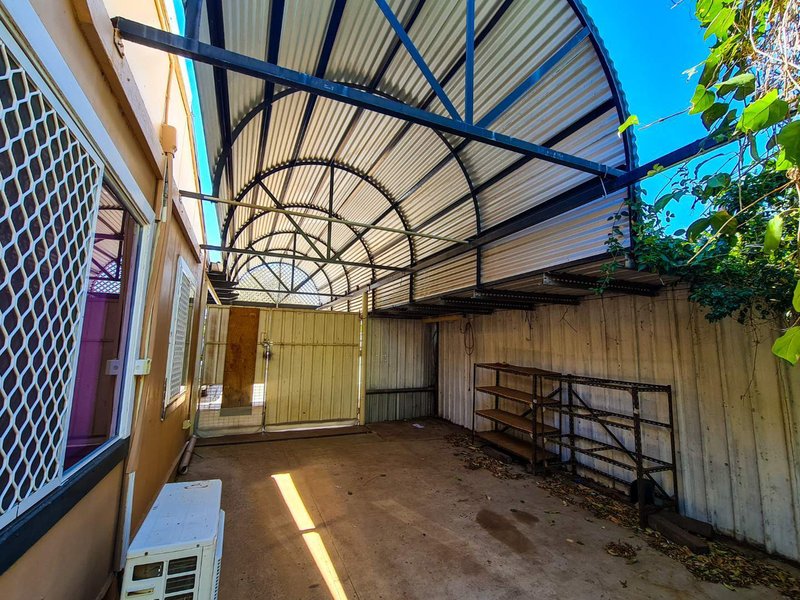 Photo - 11 Rosella Avenue, Mount Isa QLD 4825 - Image 5