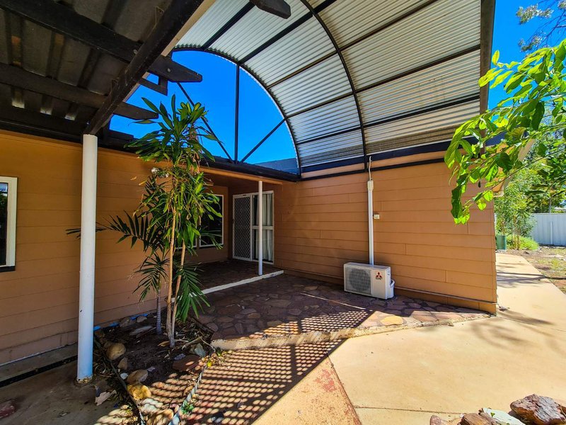 Photo - 11 Rosella Avenue, Mount Isa QLD 4825 - Image 16