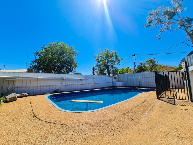 Photo - 11 Rosella Avenue, Mount Isa QLD 4825 - Image 19