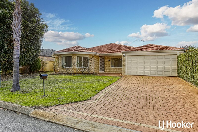 Photo - 11 Rosewood Lane, Thornlie WA 6108 - Image 2