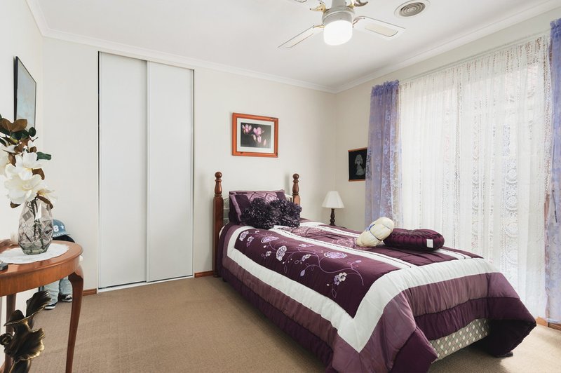 Photo - 11 Rossi Close, Pakenham VIC 3810 - Image 10