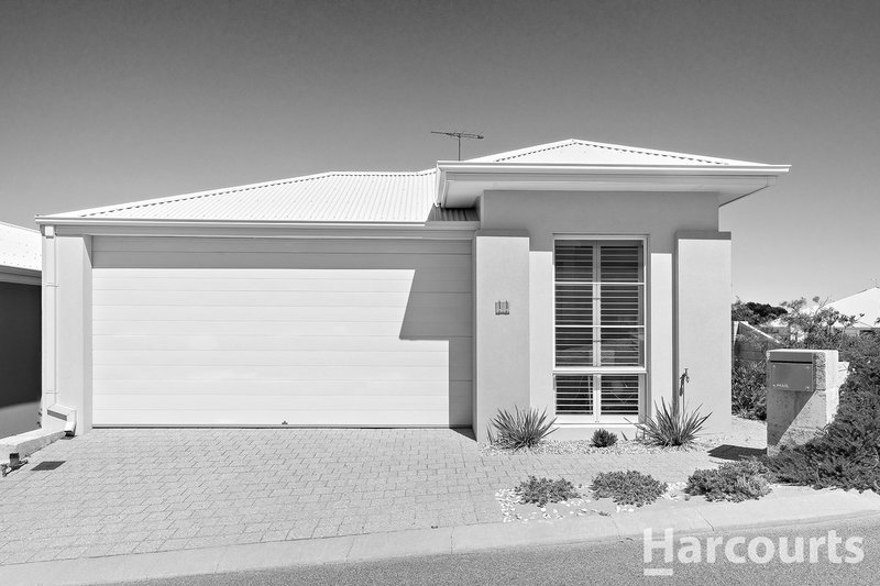 11 Rubus Vista, Halls Head WA 6210