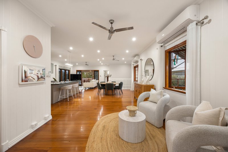 Photo - 11 Ruby Avenue, Tarragindi QLD 4121 - Image 6