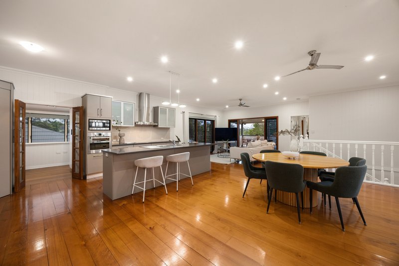Photo - 11 Ruby Avenue, Tarragindi QLD 4121 - Image 8