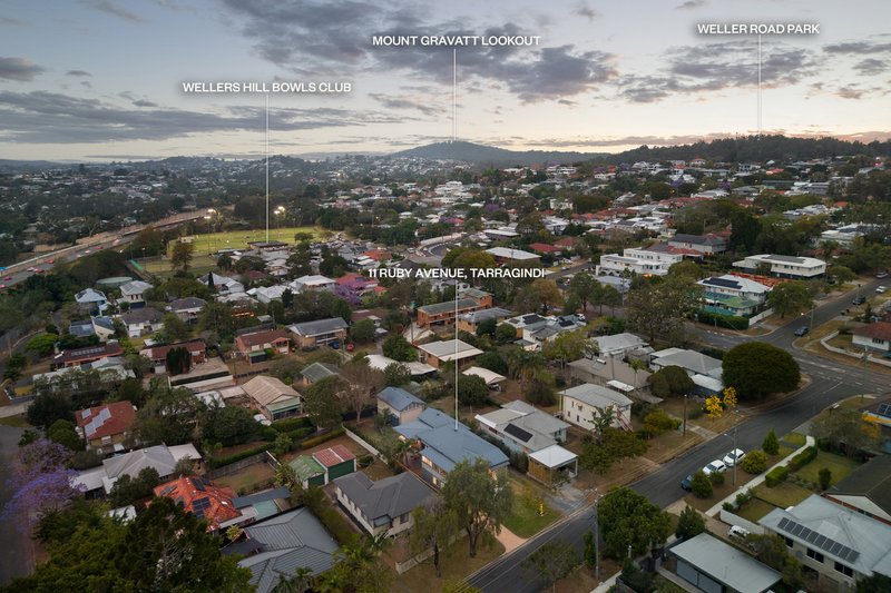 Photo - 11 Ruby Avenue, Tarragindi QLD 4121 - Image 23