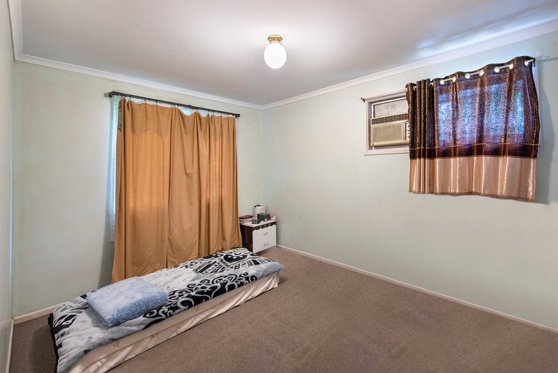 Photo - 11 Rudge Street, Woodridge QLD 4114 - Image 4