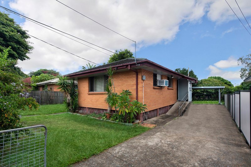 Photo - 11 Rudge Street, Woodridge QLD 4114 - Image 9