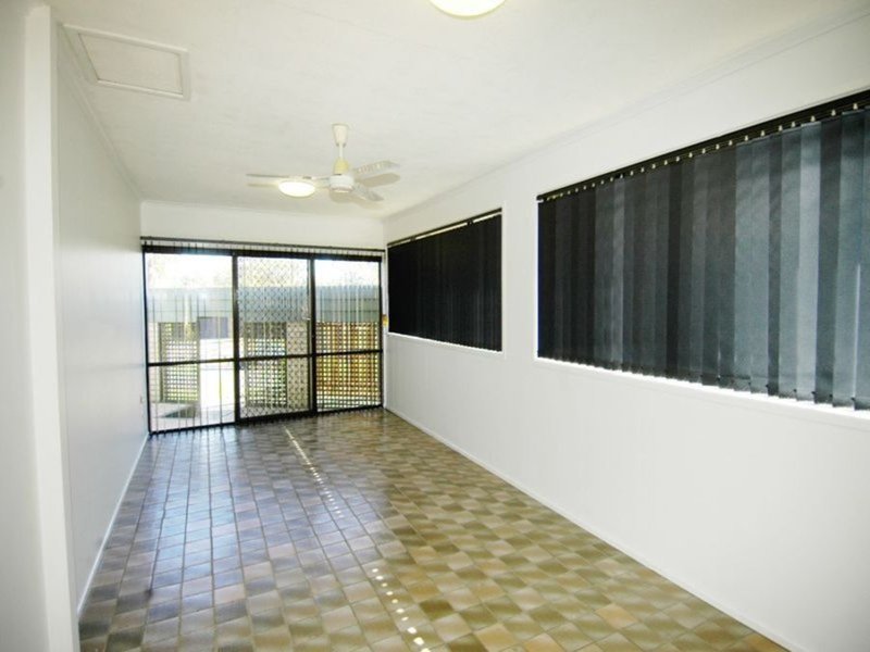 Photo - 11 Rumbalara Street, Ashmore QLD 4214 - Image 14