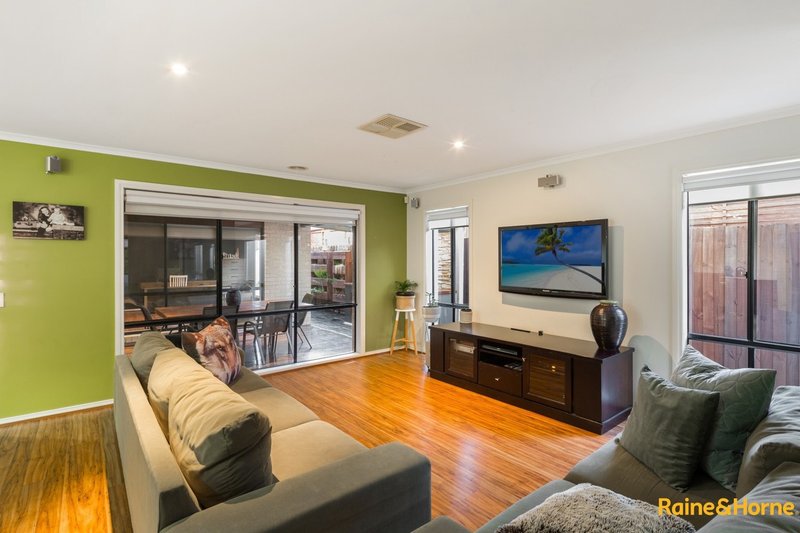 Photo - 11 Rushcutters Place, Taylors Hill VIC 3037 - Image 8